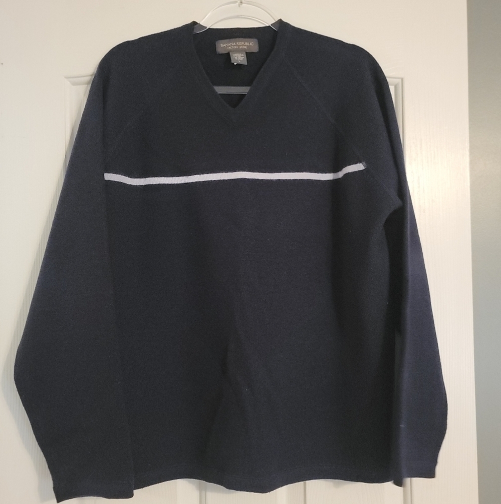 Banana Republic Men's Navy V-Neck Merino Wool Sweater